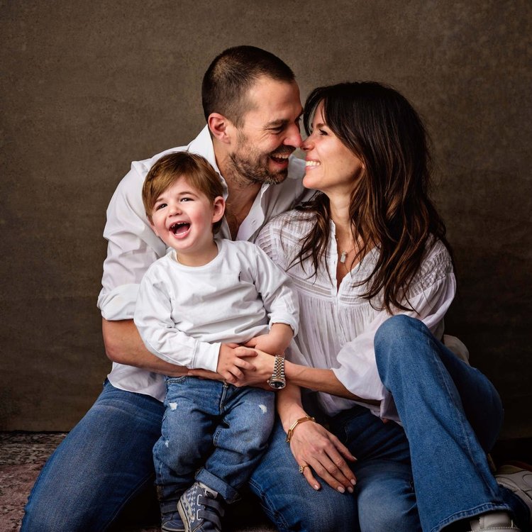 GelukkigeFamilieFoto27sLachendeFamilieportretten0007